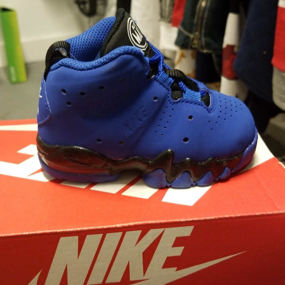 NIKE AIR MAX BARKELY